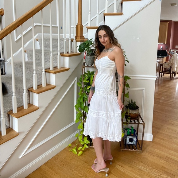 Ann Taylor LOFT Petite White Gown with Corset Top - Picture 5 of 11